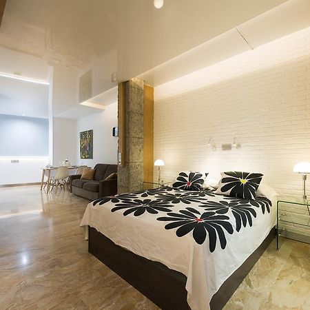 Suites Garden Loft Andy Warhol ラスパルマス・デ・グランカナリア エクステリア 写真